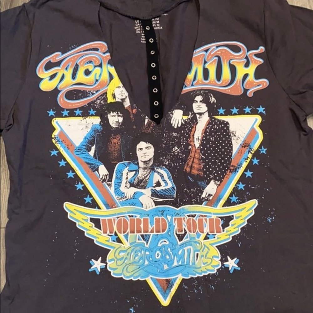 Aerosmith World Tour Cutout Graphic Tee Oversized Y2K Grunge Band Tee Size M - Picture 5 of 5